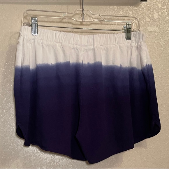 Fab’rik flowy ombré white and blue shorts - Picture 2 of 3